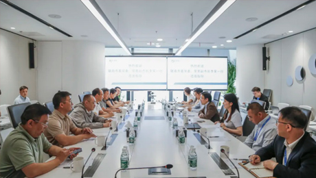 陇南市委常委、常务副市长李荣一行到访yl6809永利健康集团总部